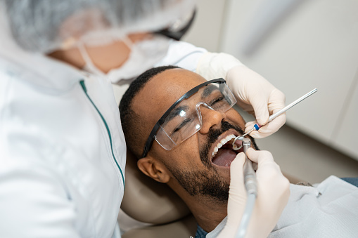 Man, Mouth open, Dental treatment, Teeth, Consulting